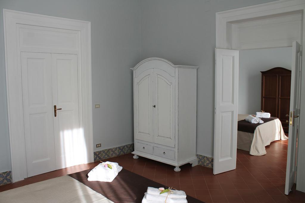 Palazzo Bianchi Domus Holidays تراني المظهر الخارجي الصورة