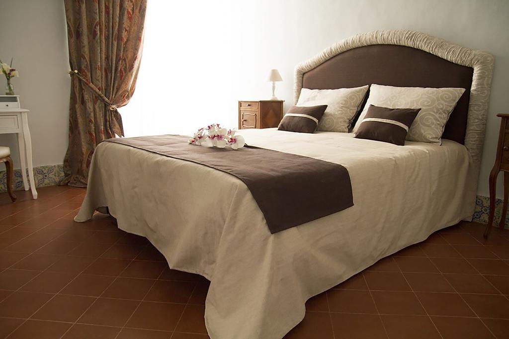 Palazzo Bianchi Domus Holidays تراني المظهر الخارجي الصورة