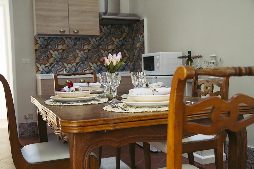 Palazzo Bianchi Domus Holidays تراني المظهر الخارجي الصورة