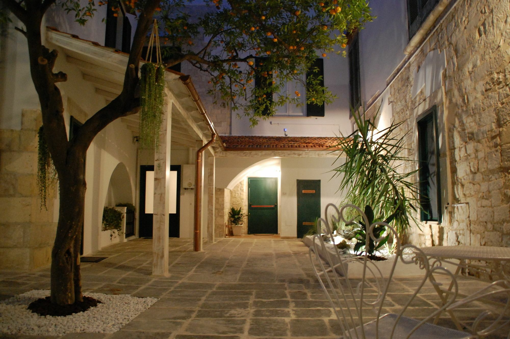Palazzo Bianchi Domus Holidays تراني المظهر الخارجي الصورة